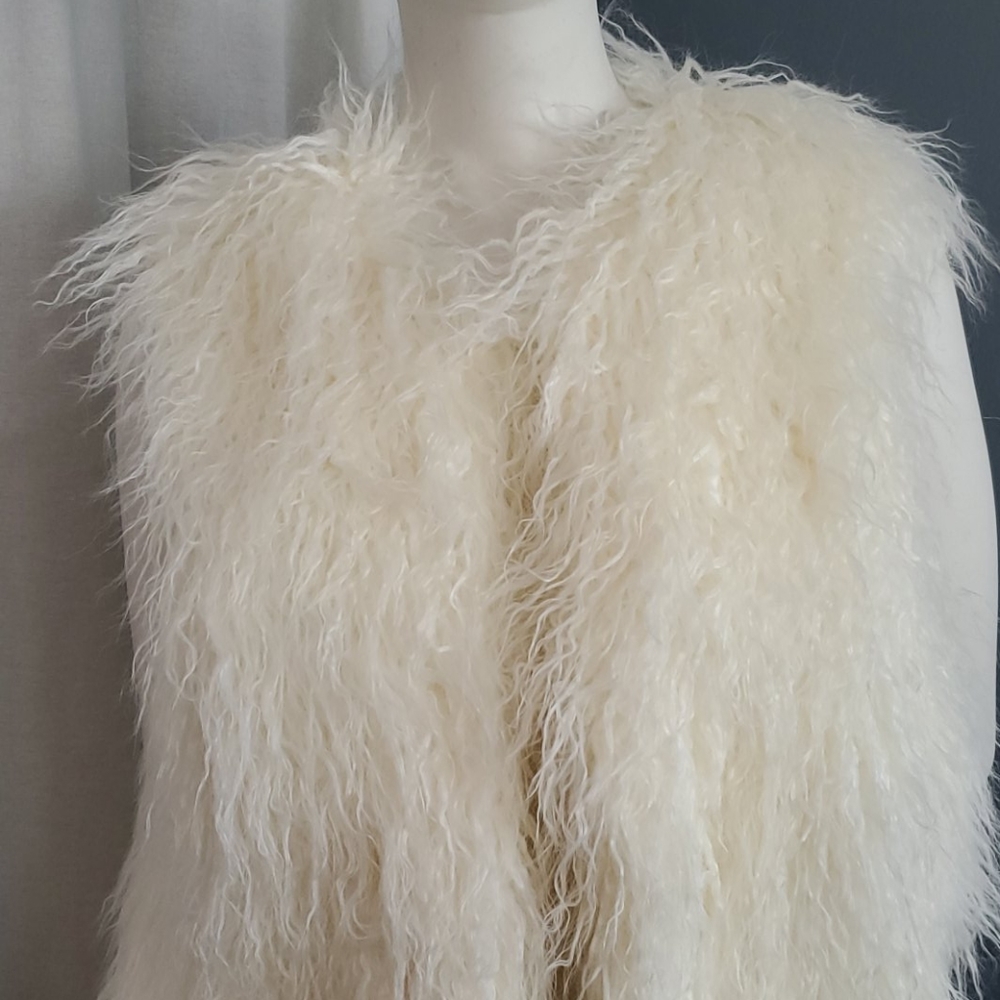 French Connection Mob Wife Faux Fur Sleeveless Coat - Picture 2 of 12